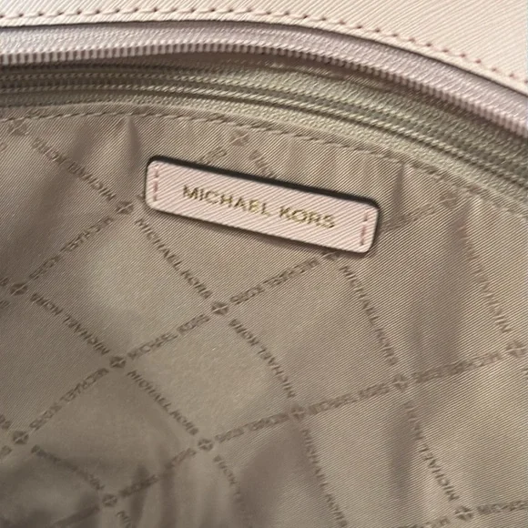 Michael Kors Tote Jet Set Large Pink Leather Travel Work Bag - Picture 16 of 17